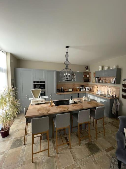 Le Pigeonnier / Gite De Charme 1 A 4 Pers 80 M² Cambrai Exterior foto